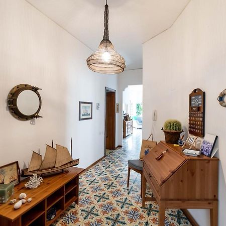 Virginia's Guest House Sorrente Extérieur photo