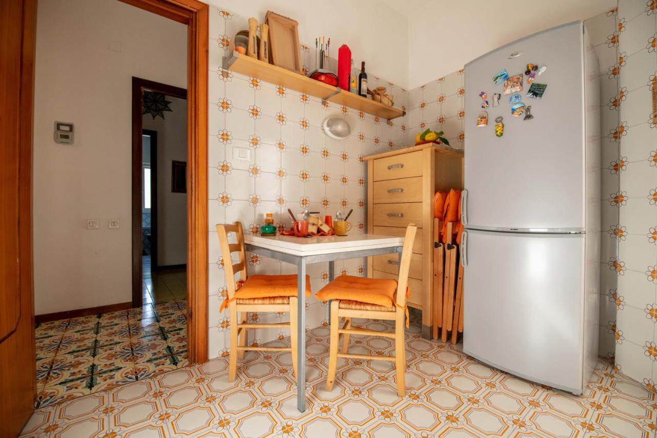 Virginia's Guest House Sorrente Extérieur photo