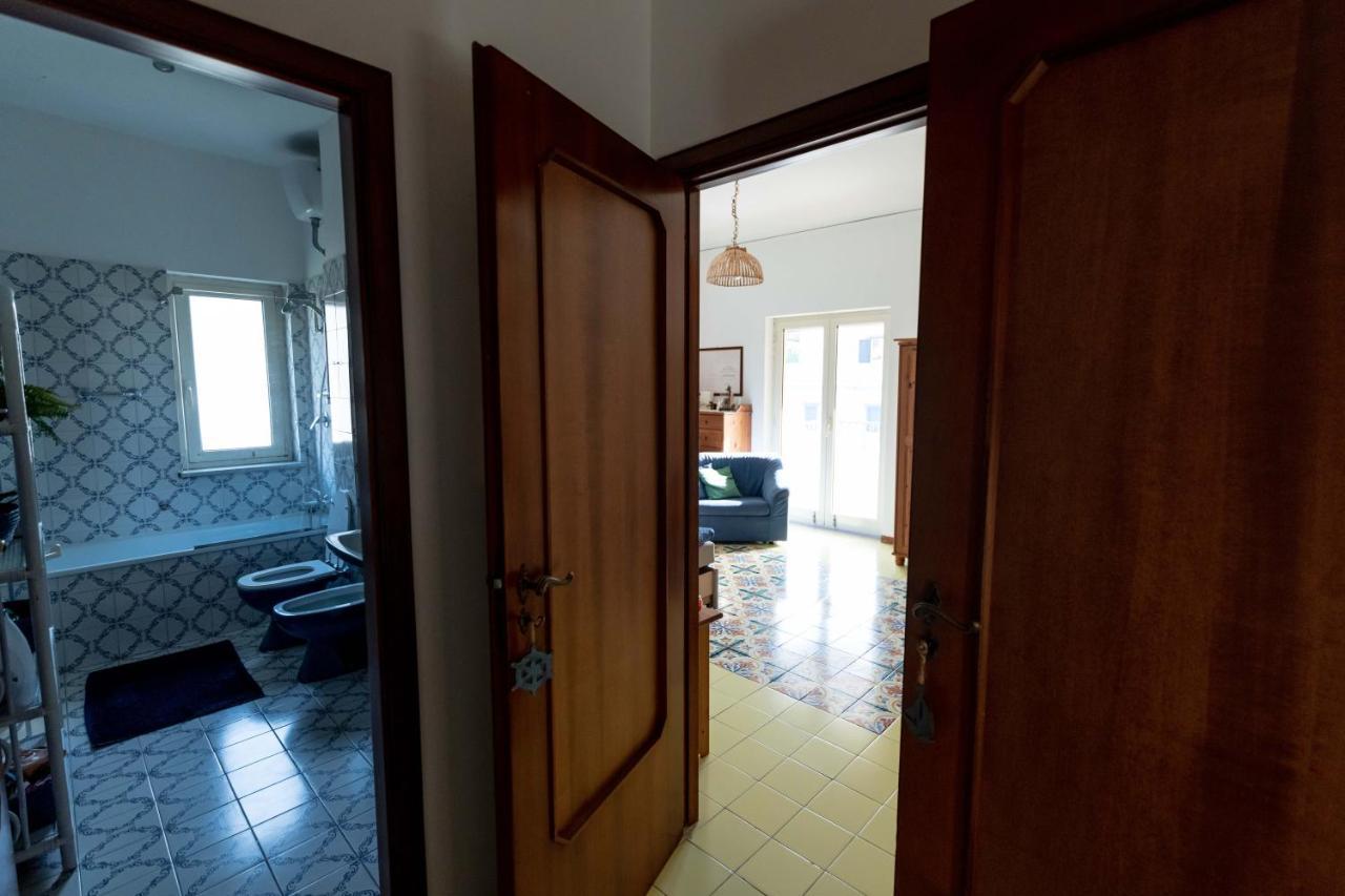 Virginia's Guest House Sorrente Extérieur photo