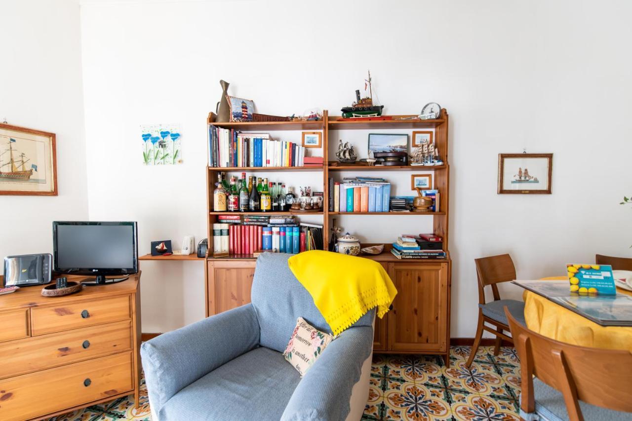 Virginia's Guest House Sorrente Extérieur photo